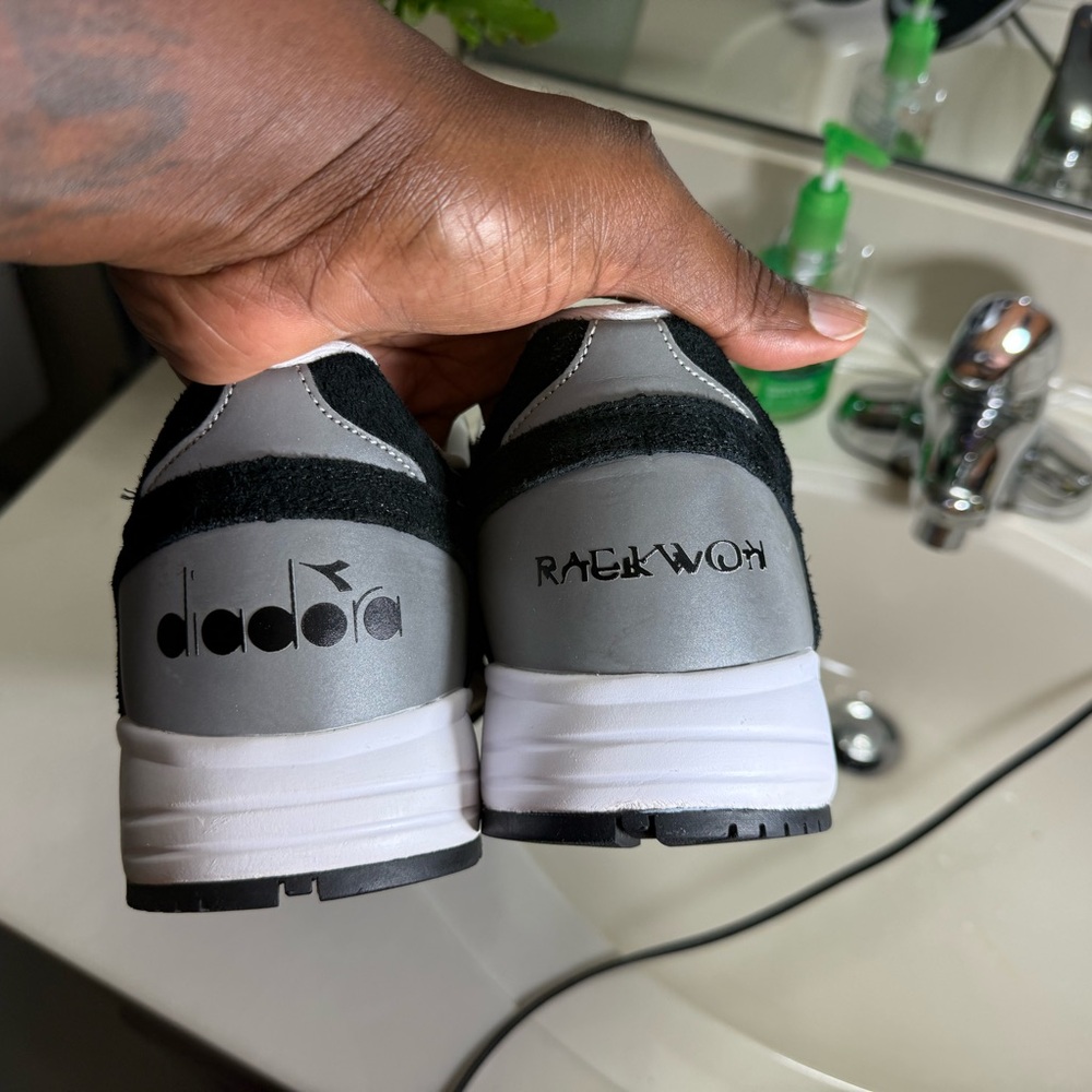Diadora N9002 Raekwon Galaxy ๐ Black and White Men's Sneakers ๐ค๐ค๐ฌ ๐๐ค - Picture 12 of 17